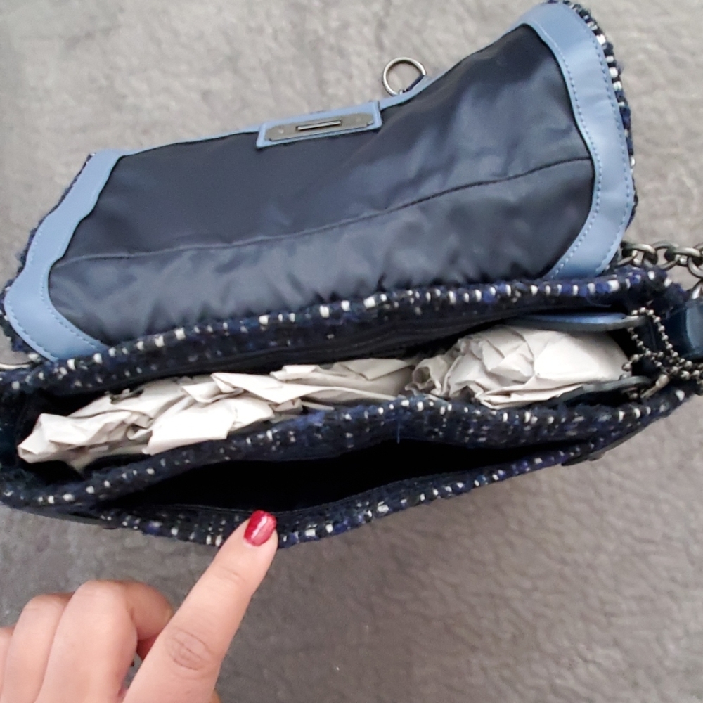 Purse - Picture 6 of 8